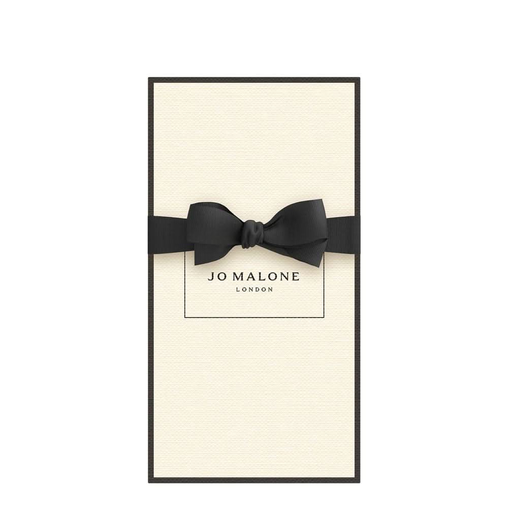 Nectarine Blossom & Honey Cologne Jo Malone London Nectarine Blossom & Honey is a vibrant and delectable Eau de Cologne that captures the essence of a sun-drenched orchard in full bloom. This fragrance beautifully balances the juicy sweetness of ripe nect