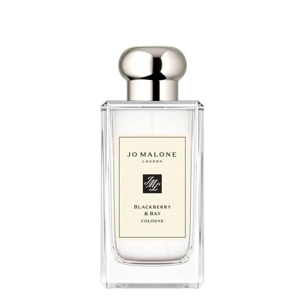Blackberry & Bay Cologne Eau De Cologne Jo Malone London Blackberry & Bay is a captivating Eau de Cologne that embodies the essence of a sunlit walk through a lush orchard, capturing the invigorating freshness of ripe blackberries and the vibrant greenery