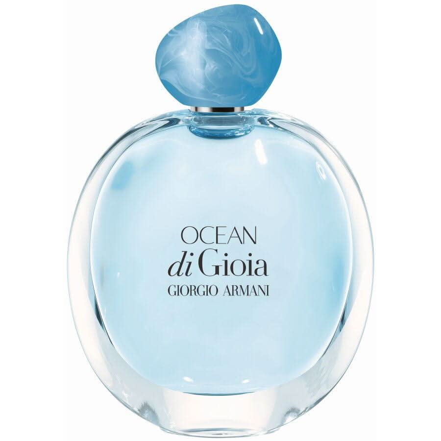 Ocean di Gioia Eau De Parfum Armani Ocean Di Gioia is a fragrance inspired by the sea and ocean, capturing a sensual and fresh aromatic profile. This perfume reflects the freedom, harmony, and energy of nature. Fragrance Composition The scent composition