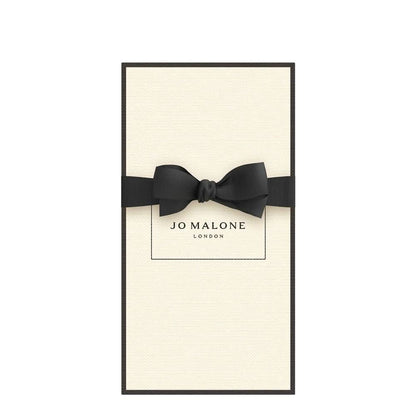 Wood Sage & Sea Salt Cologne Eau De Cologne Jo Malone London Wood Sage & Sea Salt is an intriguing and sophisticated Eau de Cologne that captures the essence of the coastal landscape. The fragrance evokes the rugged charm of the seaside, blending earthy a
