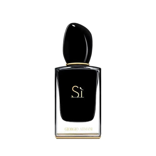 Si Intense Black Eau De Parfum Giorgio Armani presents Sì Intense Eau de Parfum as a passionate, assertive, and unprecedentedly feminine fragrance. Building upon the intensely seductive liqueur of black currant, it incorporates nuances of freesia and the