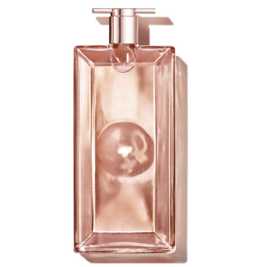 Idole L'Intense Eau De Parfum Lancôme Idôle L'Intense is a bold and sophisticated fragrance that amplifies the elegance and strength of the original Idôle scent. It is designed for the confident woman who commands attention and exudes an aura of luxury. F