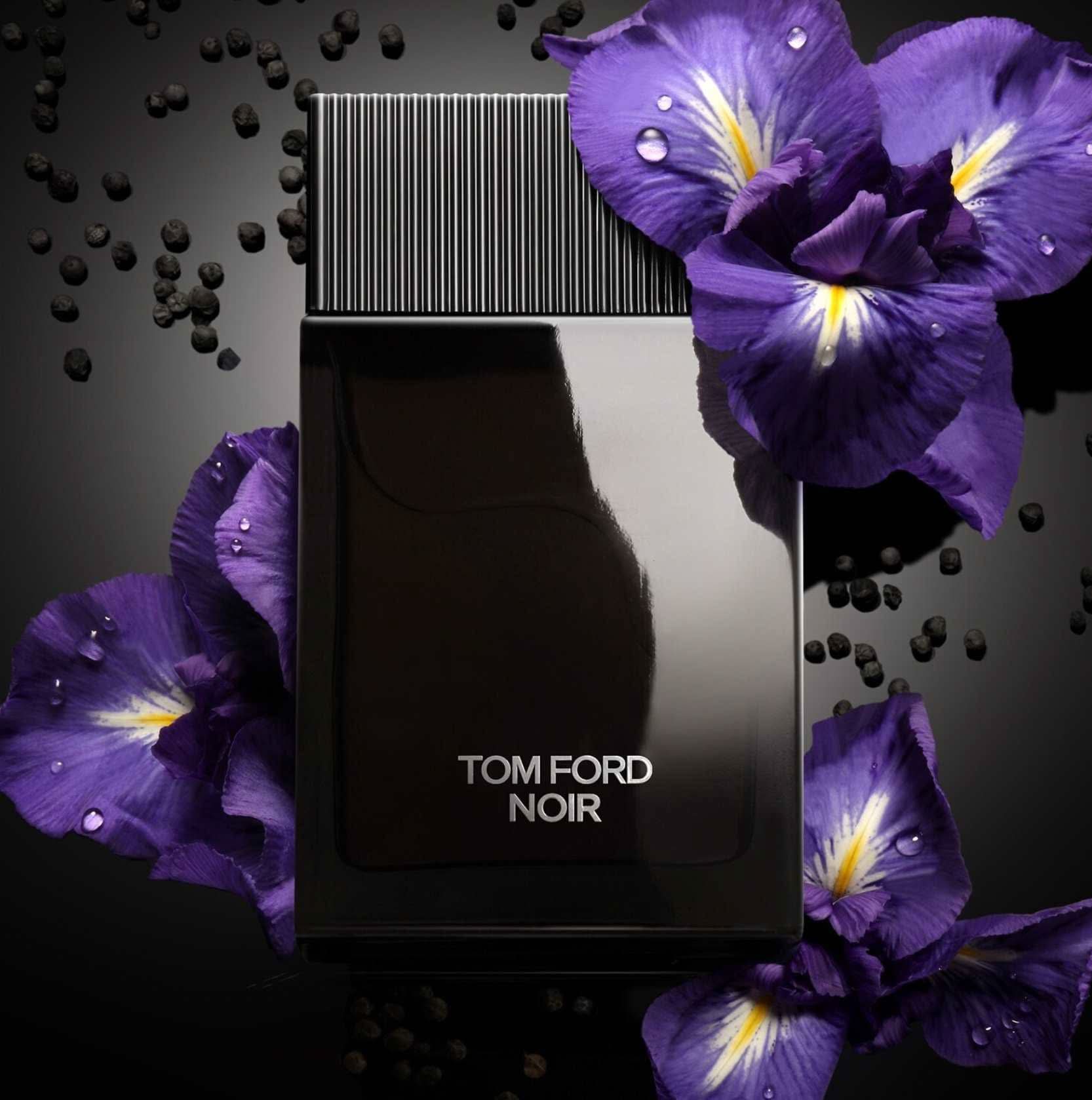 Noir Eau De Parfum Tom Ford Noir Eau De Parfum is a bold and sophisticated fragrance that exudes a sense of mystery and elegance. It’s designed for those who appreciate a rich, complex scent that leaves a lasting impression. This fragrance perfectly captu